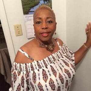 Meet your Posher, Flora